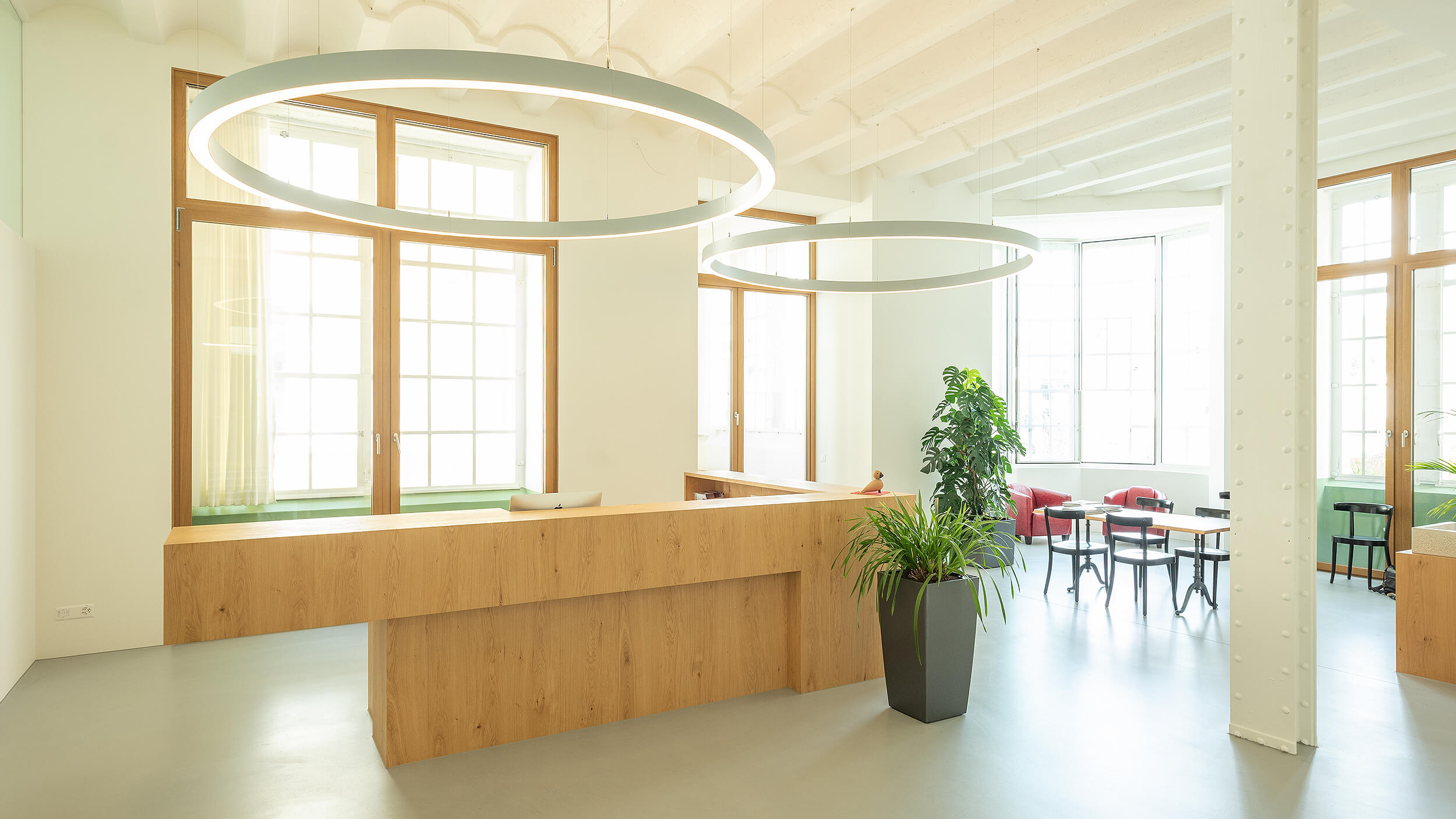 Praxisräume in moderner Arztpraxis in Neuhausen am Rheinfall - Image 1