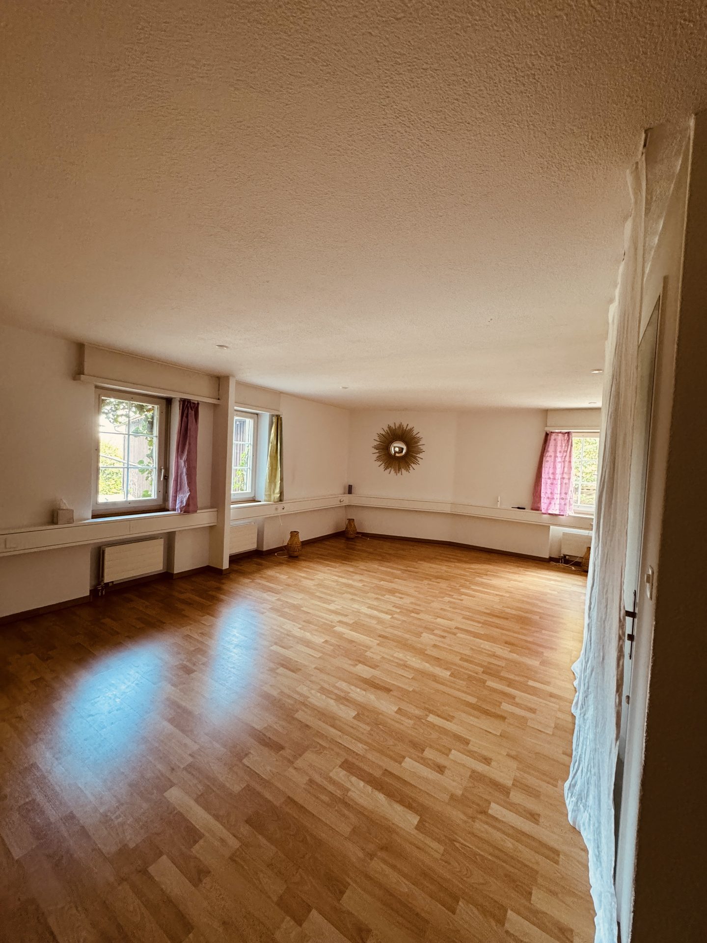 Praxisraum in Zürich Albisrieden zur Untermiete - Bild 1