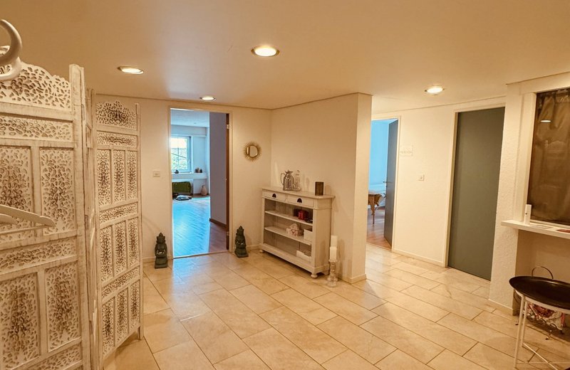 Praxisraum in Zürich Albisrieden in charmantem Altbau zur Untermiete - Bild 4