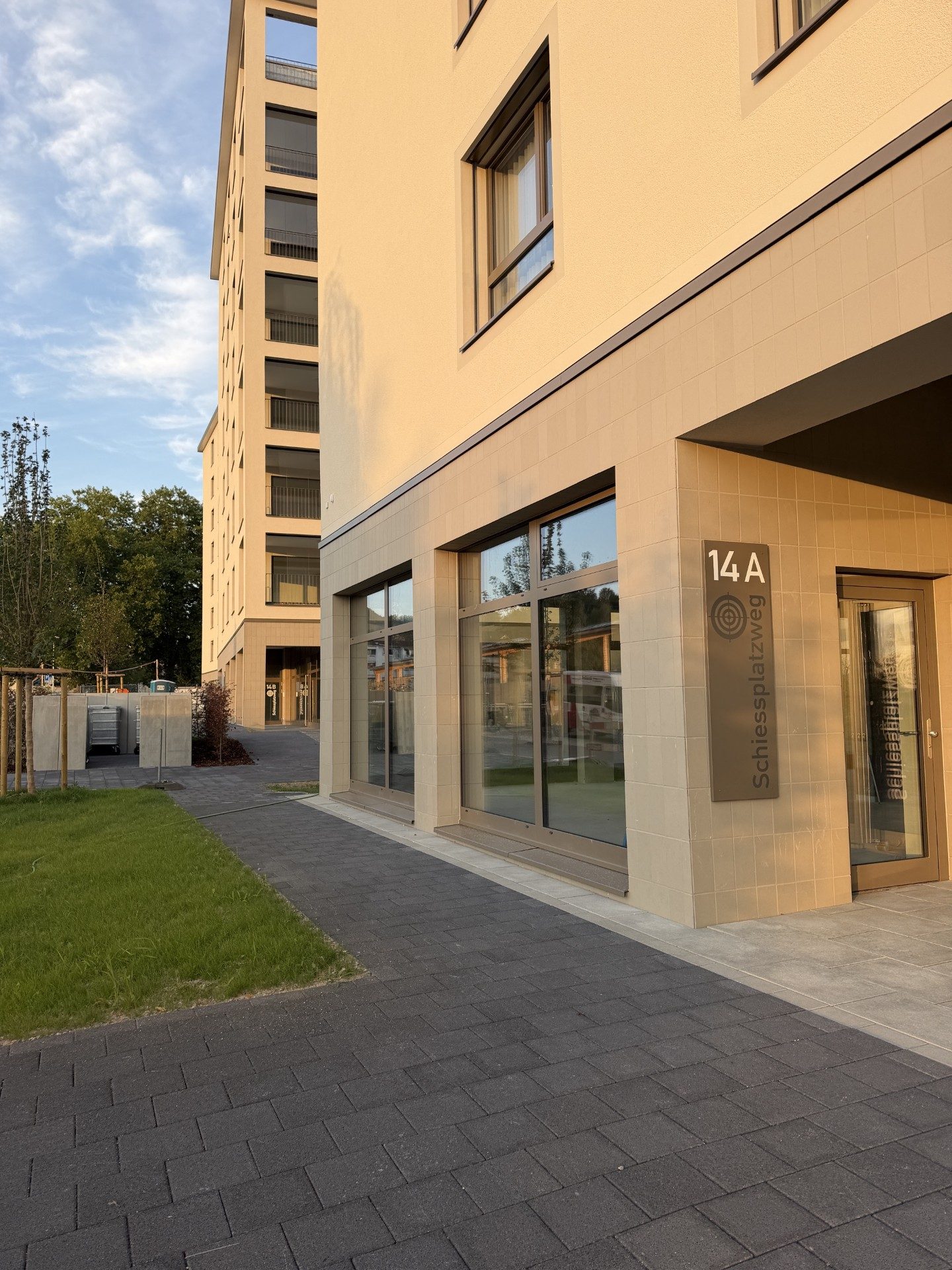 Heller Praxisraum  / Atelier / Gewerbe Neubau Ostermundigen - Bild 1