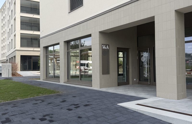 Heller Praxisraum  / Atelier / Gewerbe Neubau Ostermundigen - Bild 4