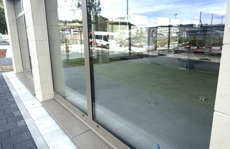 Heller Praxisraum  / Atelier / Gewerbe Neubau Ostermundigen - Image 8