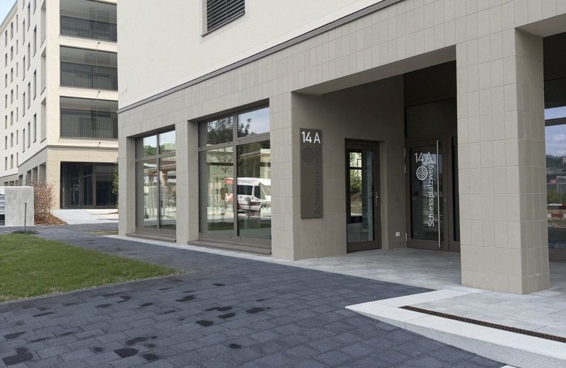 Heller Praxisraum  / Atelier / Gewerbe Neubau Ostermundigen - Image 10