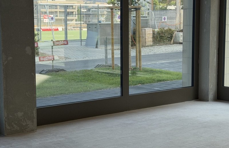 Heller Praxisraum  / Atelier / Gewerbe Neubau Ostermundigen - Image 11