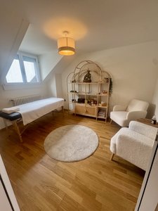 Heller Praxisraum beste Lage in Zürich direkt an der Seidengasse - Image 2