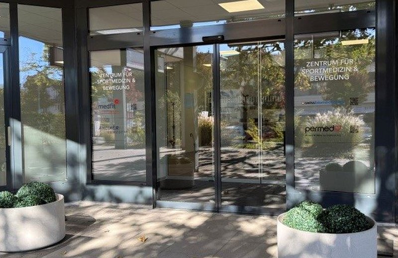 Praxisraum in medfit Cham – drei volle Wochentage zur Untermiete - Miete pro Wochentag/Monat CHF 780 - Image 1