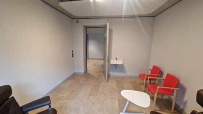 Praxisräume zur Untermiete: Zentrale Lage Nähe Hardplatz/Hardbrücke - Image 5