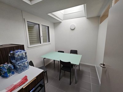 Topmoderne Hausarztpraxis in Bern zu übergeben - Image 3