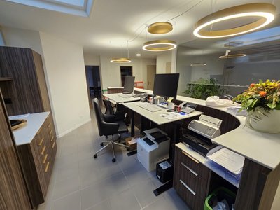 Topmoderne Hausarztpraxis in Bern zu übergeben - Image 8